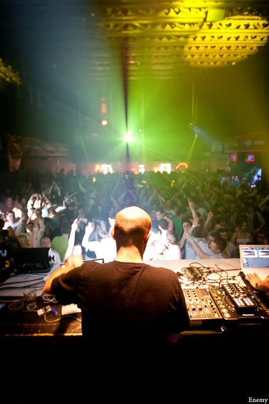 ELEKTRA - Pátek 15. 4. 2011